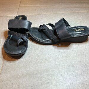 Born Black Sandles Size 8